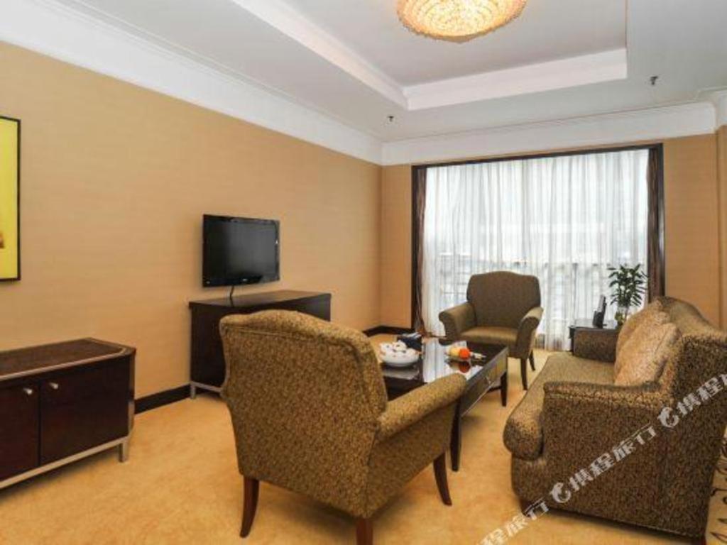 Qingdao Blue Horizon Hotel - Laoshan Buitenkant foto