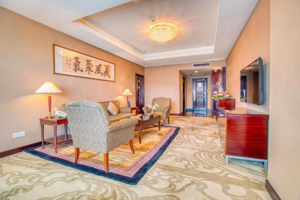 Qingdao Blue Horizon Hotel - Laoshan Buitenkant foto