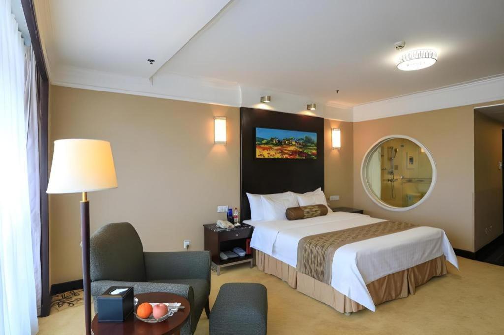 Qingdao Blue Horizon Hotel - Laoshan Buitenkant foto